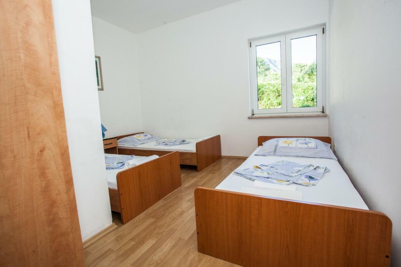 Apartments Pusic Omiš Buitenkant foto
