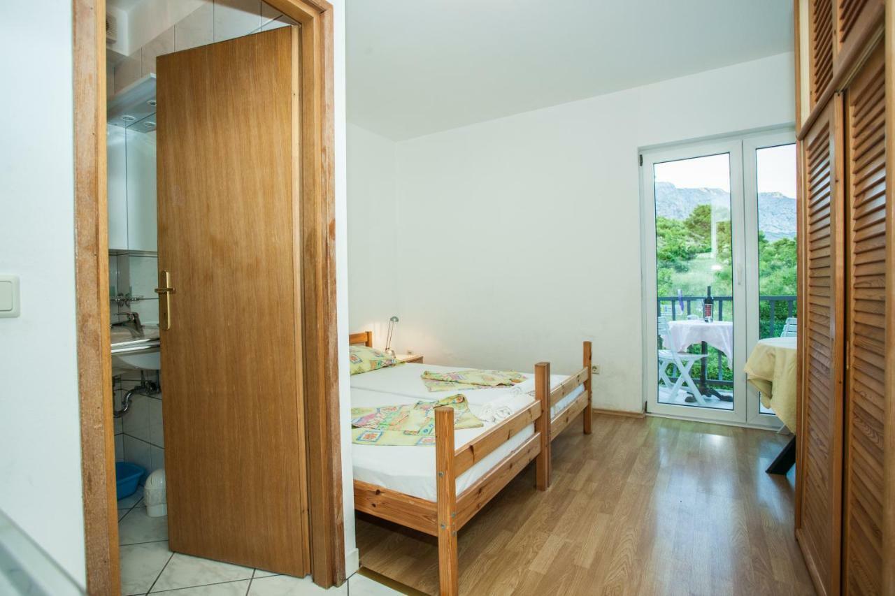 Apartments Pusic Omiš Buitenkant foto