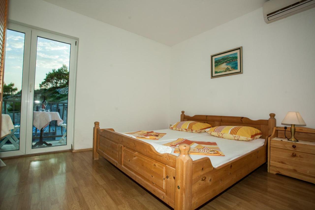 Apartments Pusic Omiš Buitenkant foto